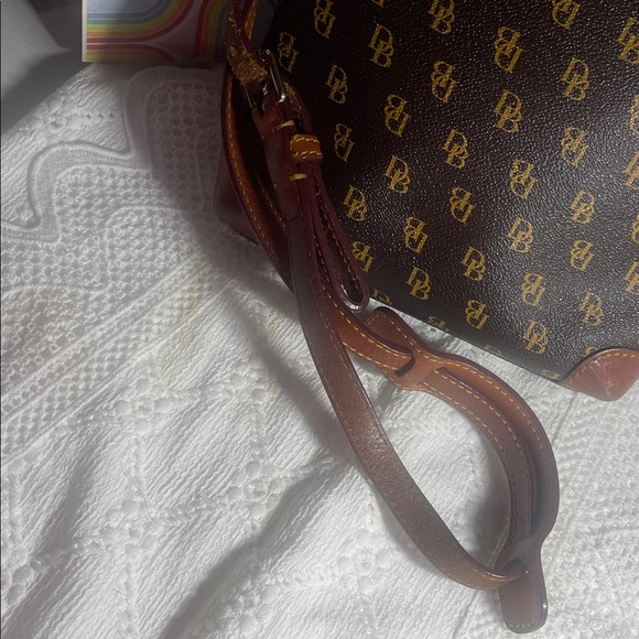 Dooney & Bourke Black and Gold Monogram Shoulder Bag - Picture 4 of 7